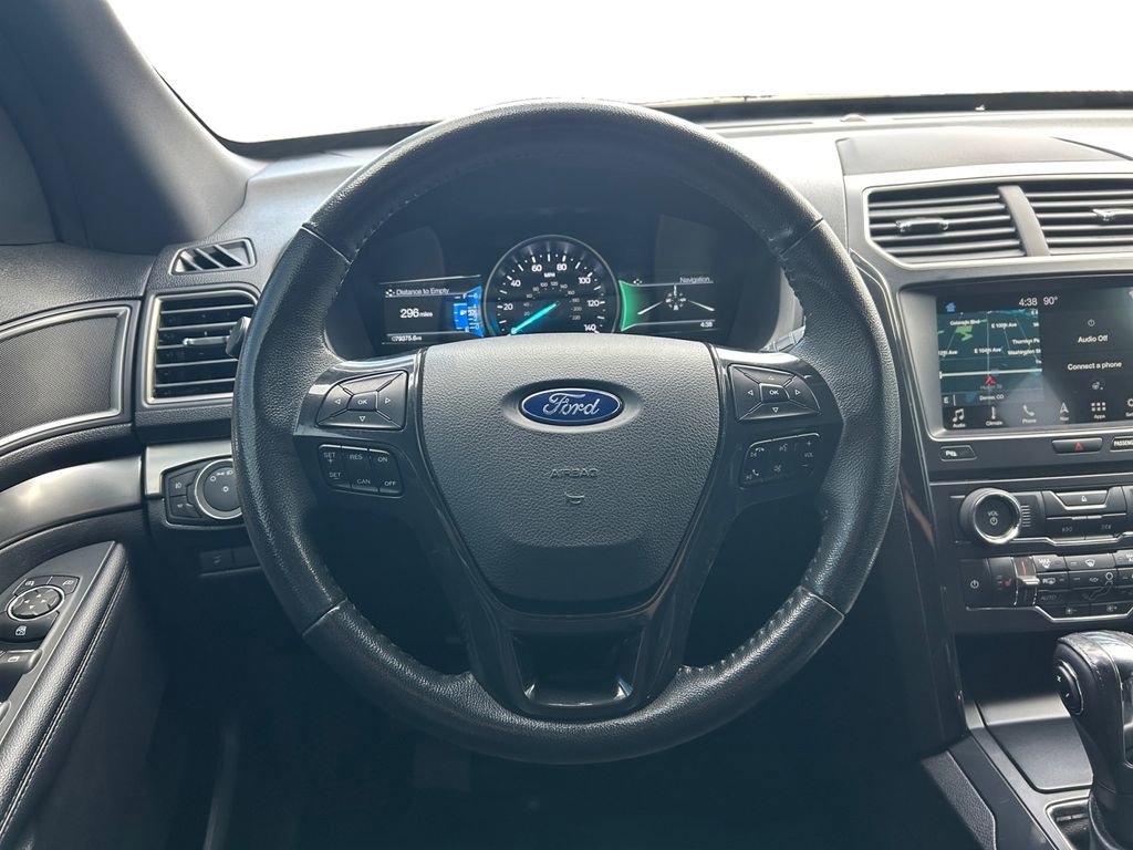 Used 2018 Ford Explorer XLT w/ Equipment Group 202A FWD image 14