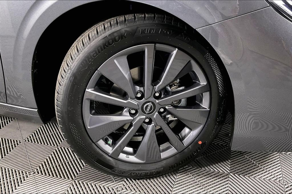 New 2026 Nissan Sentra SL w/ Floor Mat Package FWD image 18