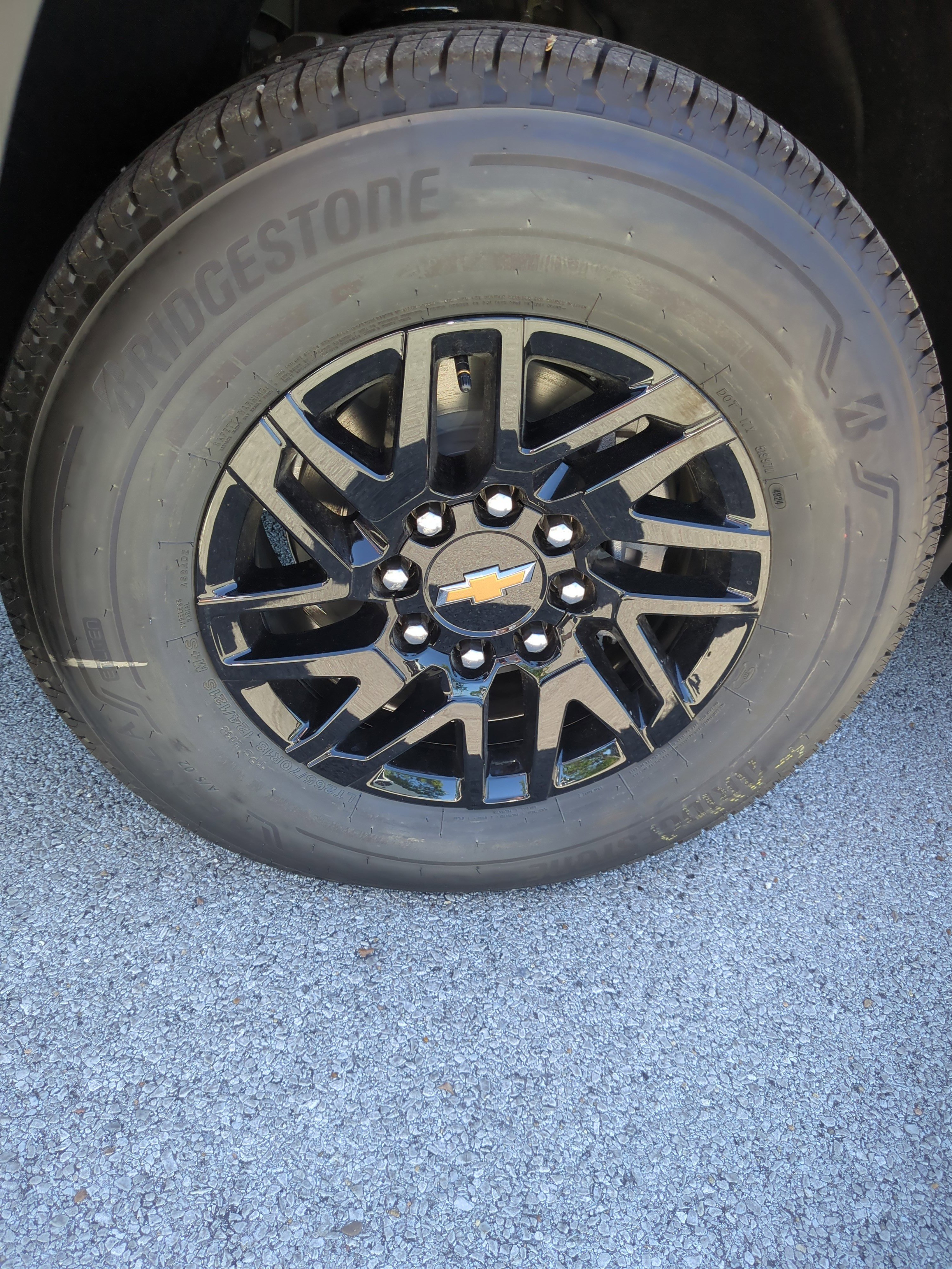 New 2025 Chevrolet Silverado EV LT image 3
