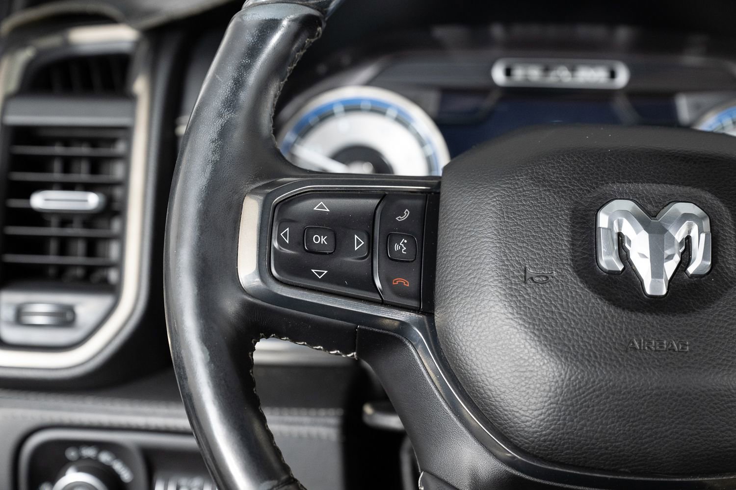 Used 2020 RAM 1500 Limited w/ Black Appearance Package image 32