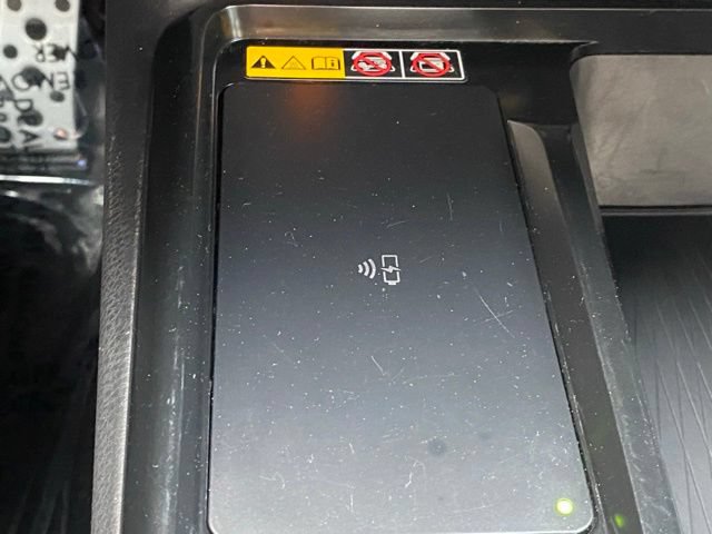 Used 2025 Toyota Camry SE FWD image 15