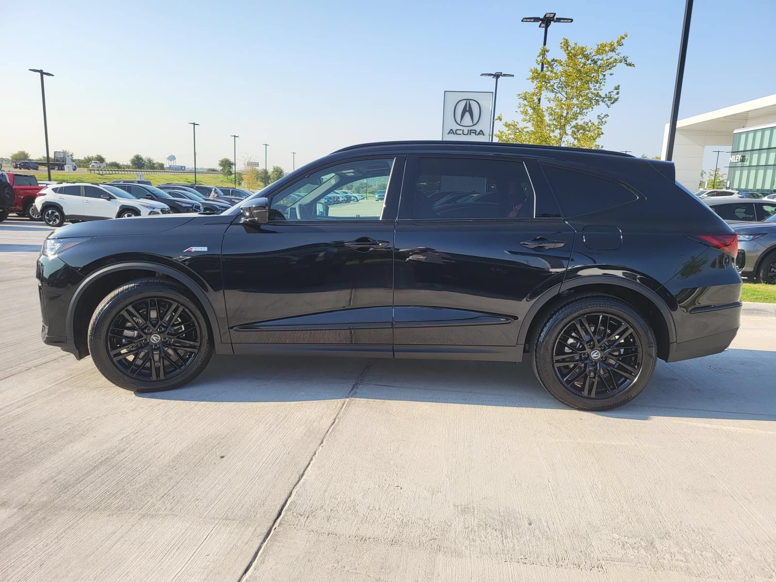 Certified 2026 Acura MDX A-Spec w/ Advance Package AWD/4WD image 3
