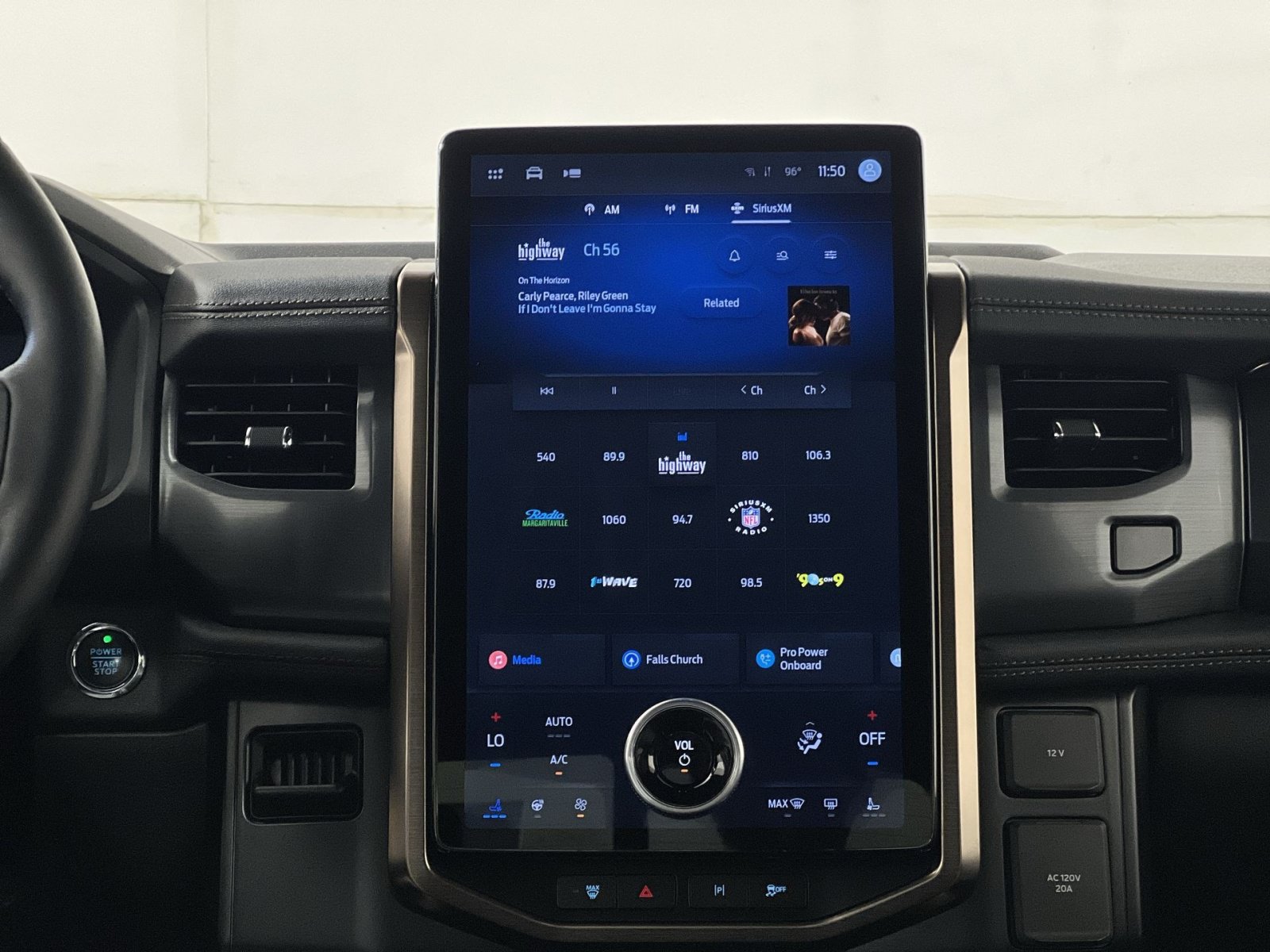 Used 2023 Ford F150 Lightning Lariat AWD/4WD image 18