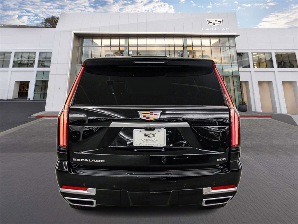 Used 2026 Cadillac Escalade Luxury image 5