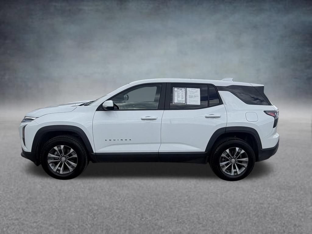 Used 2026 Chevrolet Equinox LT AWD/4WD image 2