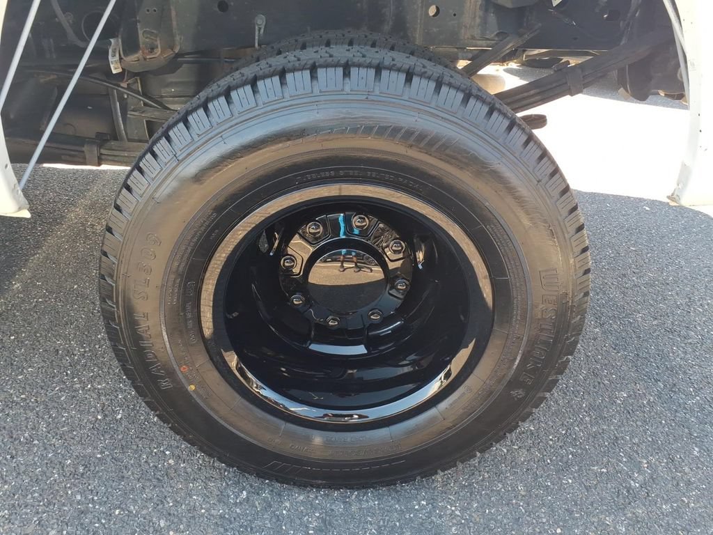 Used 2024 RAM 3500 Tradesman w/ Chrome Appearance Group AWD/4WD image 15