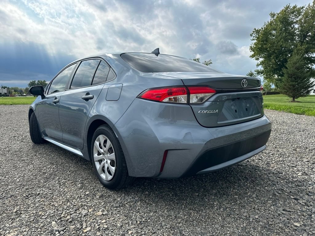 Used 2020 Toyota Corolla LE FWD image 7