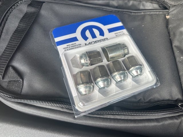 Used 2022 Jeep Wrangler Unlimited Sahara image 44