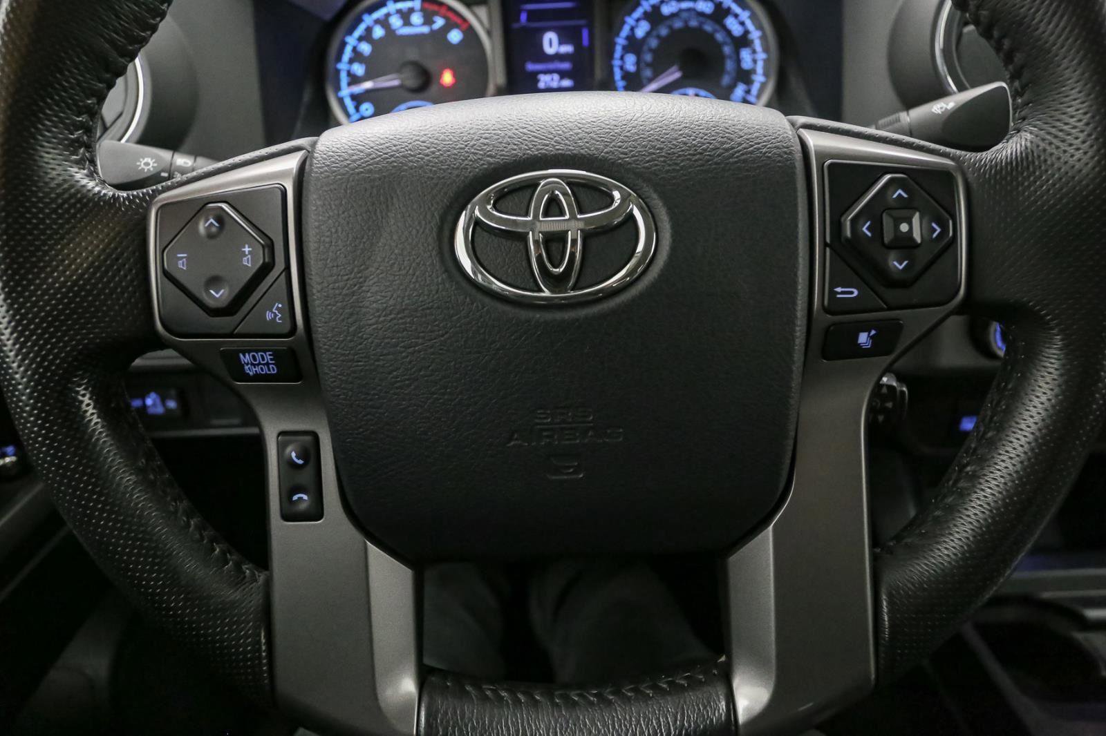 Used 2017 Toyota Tacoma SR5 image 30