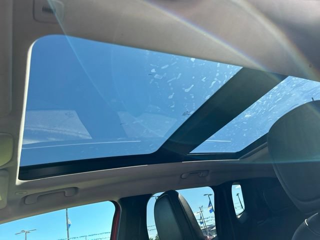 Used 2020 Jeep Renegade Limited w/ UConnect 8.4 Nav Group AWD/4WD image 34