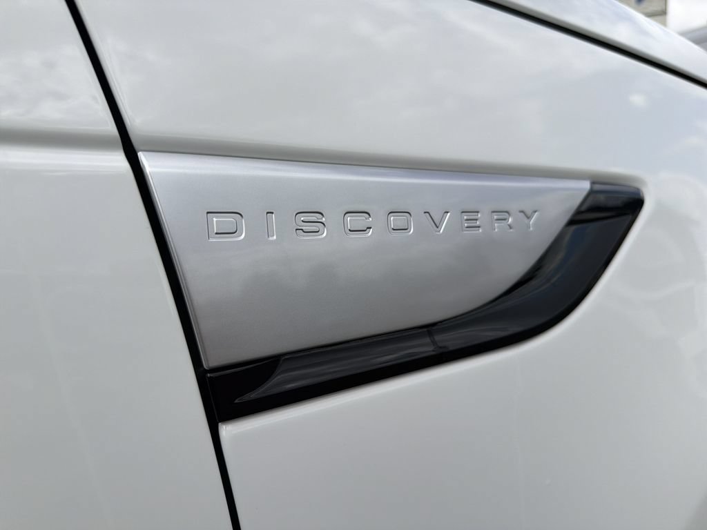 Used 2018 Land Rover Discovery HSE AWD/4WD image 13