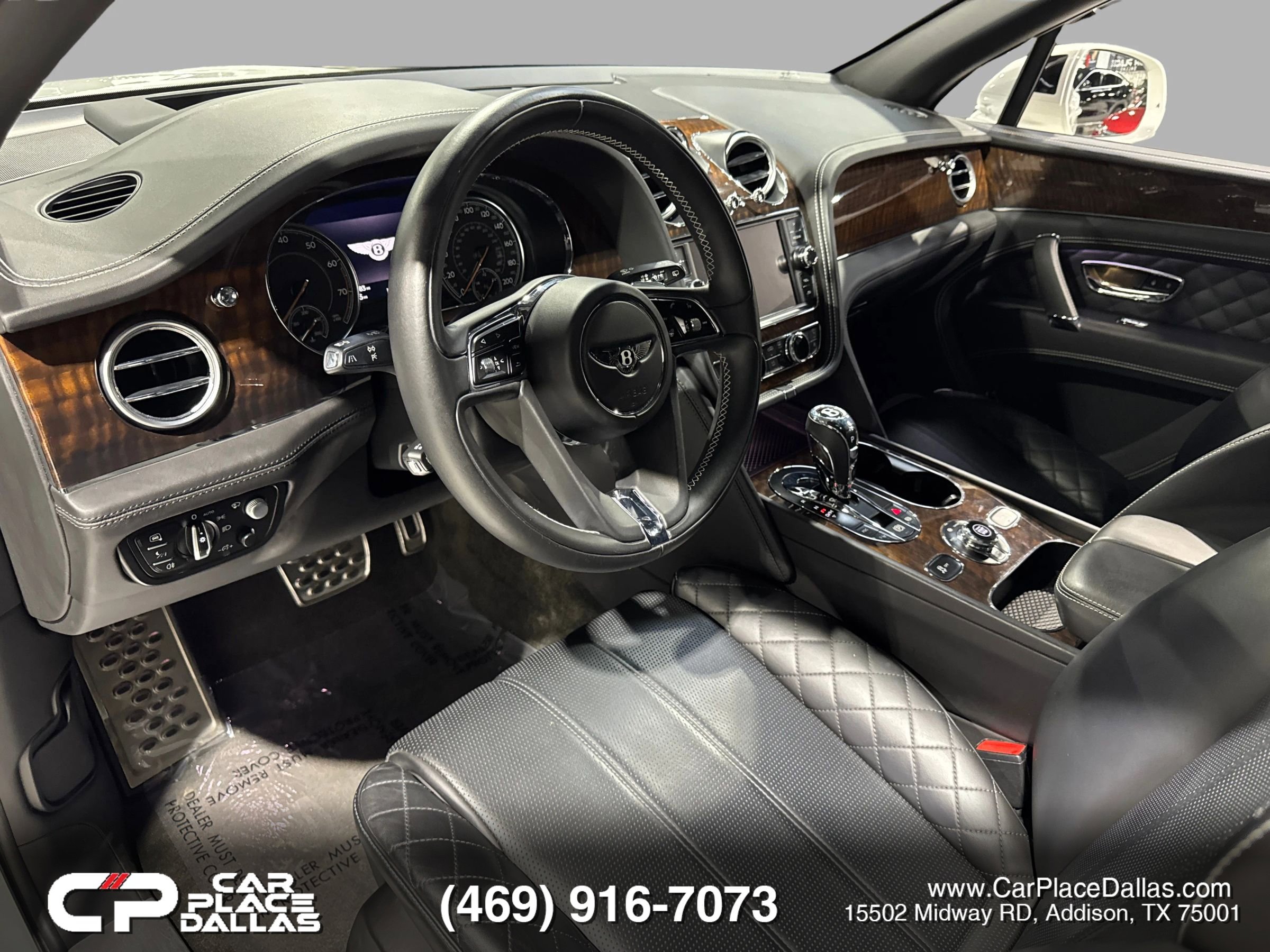 Used 2018 Bentley Bentayga AWD/4WD image 21