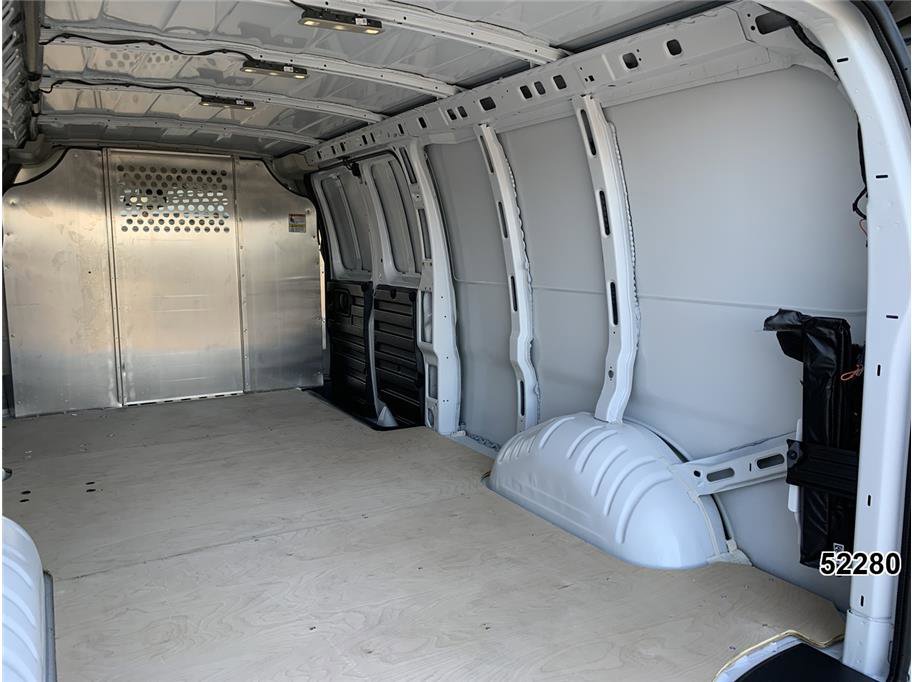 Used 2025 Chevrolet Express 2500 Extended w/ Communications Package image 11