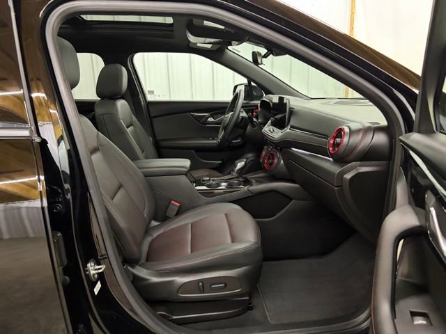 Used 2023 Chevrolet Blazer RS w/ Driver Confidence II Package image 32