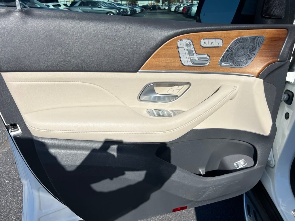 Used 2020 Mercedes-Benz GLS 450 4MATIC image 45