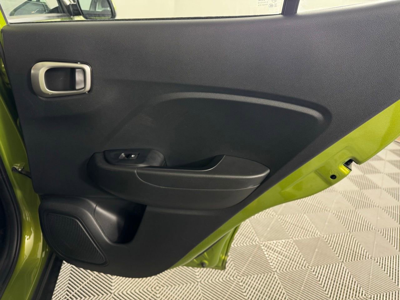 Used 2024 Hyundai Venue SEL image 27