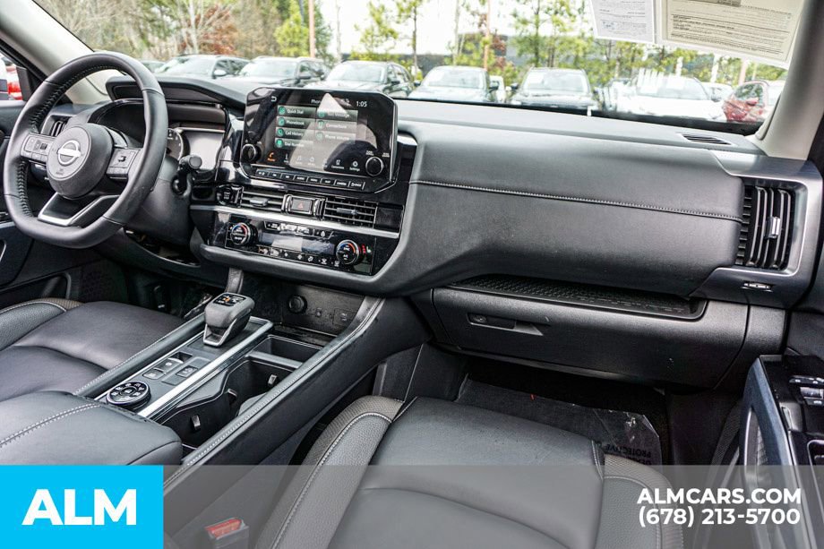 Used 2025 Nissan Pathfinder SL w/ SL Premium Package image 27