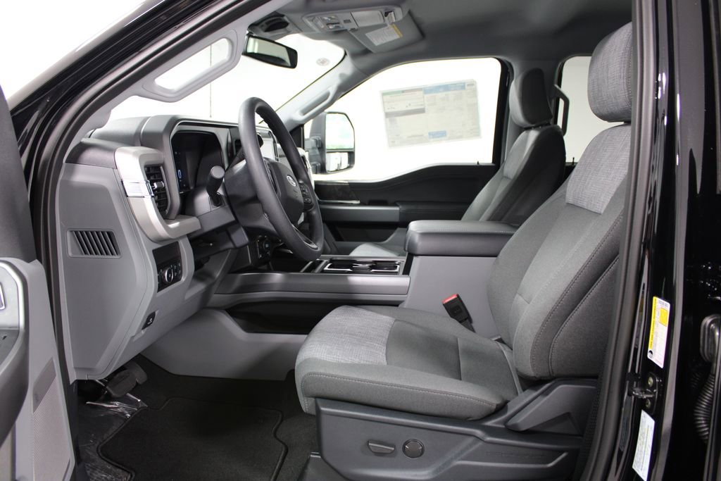 New 2026 Ford F250 XLT w/ XLT Premium Package AWD/4WD image 26