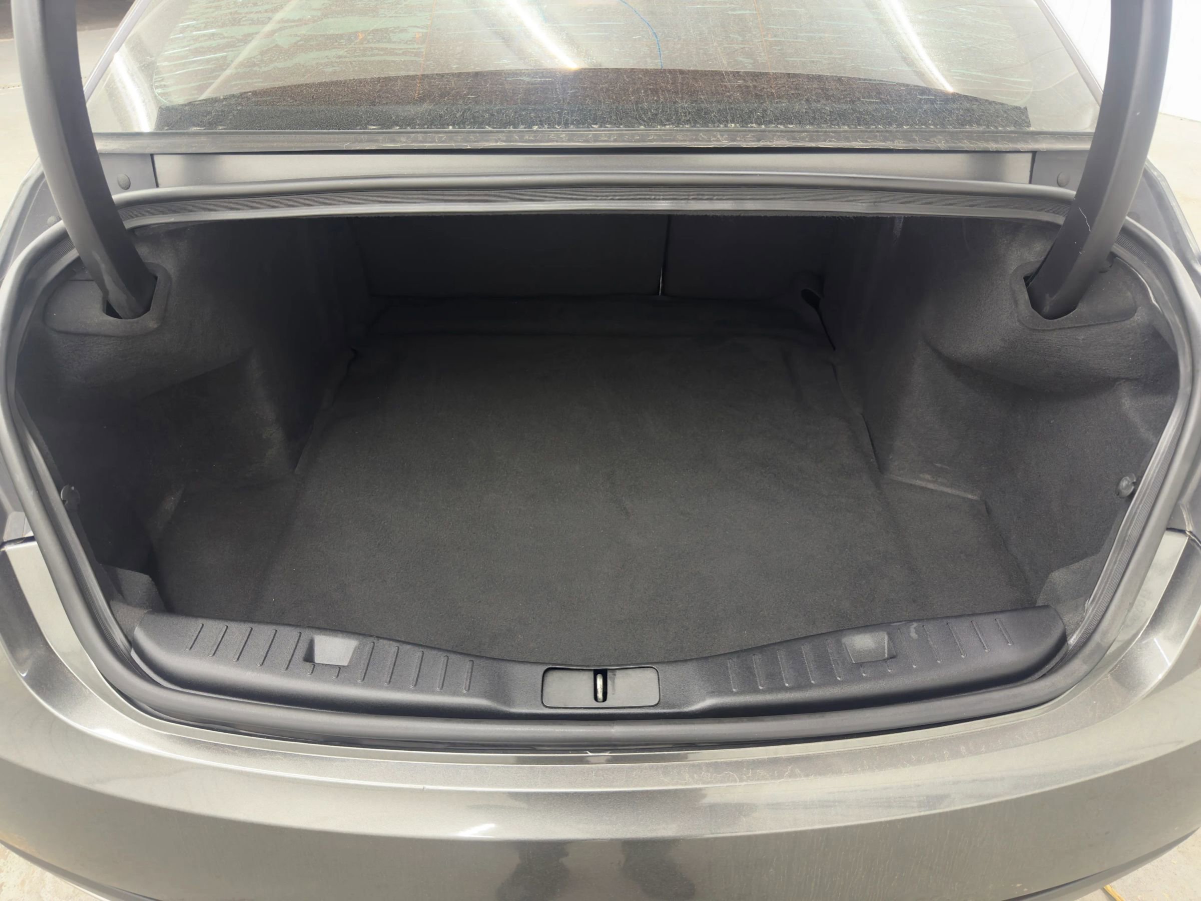 Used 2020 Lincoln MKZ image 10