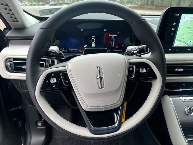 New 2026 Lincoln Aviator AWD image 14