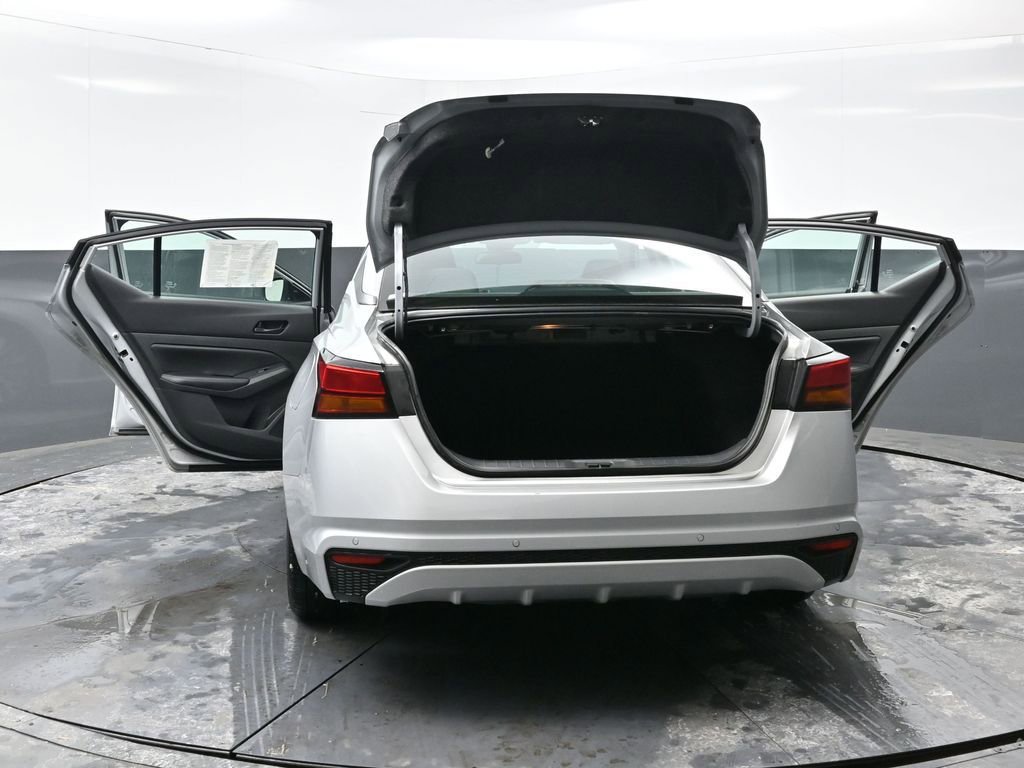 Used 2024 Nissan Altima 2.5 SV FWD image 56