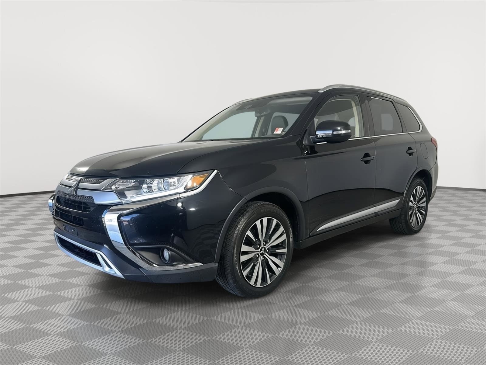 Used 2020 Mitsubishi Outlander SEL image 3