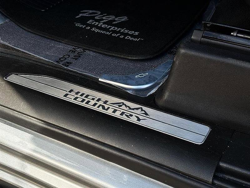 Used 2024 Chevrolet Silverado 3500 High Country image 16