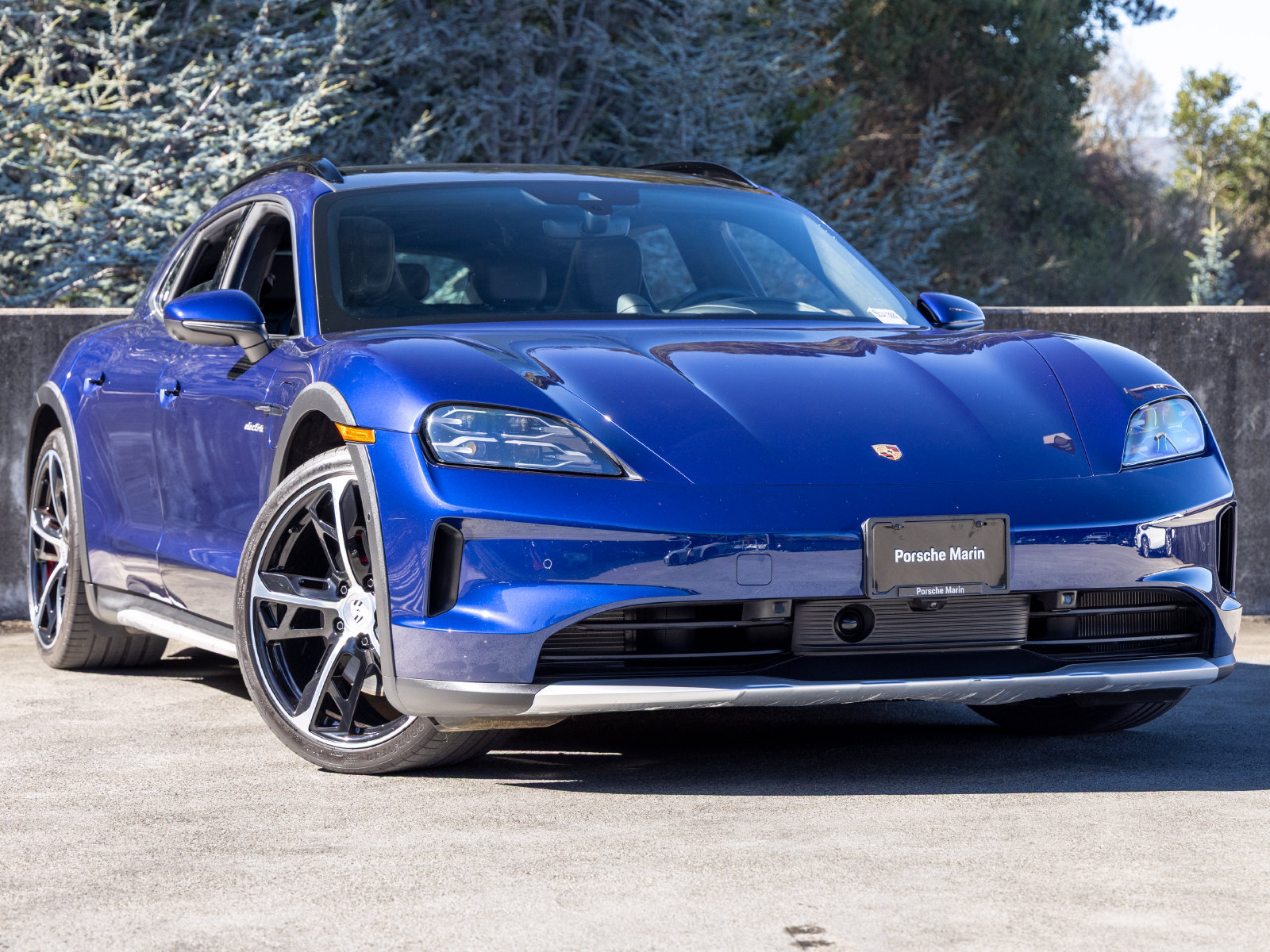 Certified 2025 Porsche Taycan 4S AWD/4WD image 6