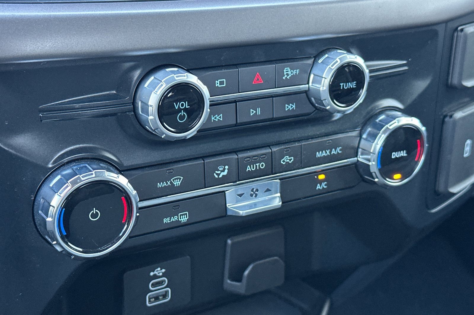 Used 2025 Ford F150 XLT w/ Equipment Group 301A Standard image 20