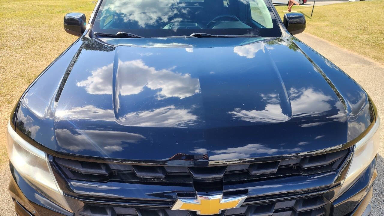 Used 2022 Chevrolet Colorado LT w/ Fleet Safety Package RWD image 8