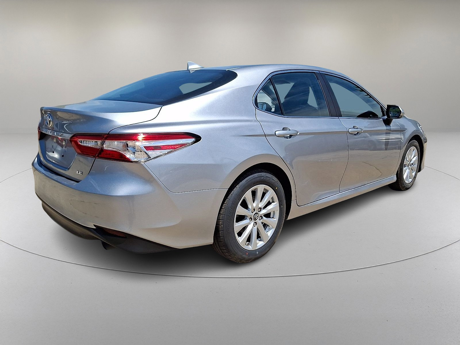 Used 2019 Toyota Camry LE w/ Convenience Package FWD image 11