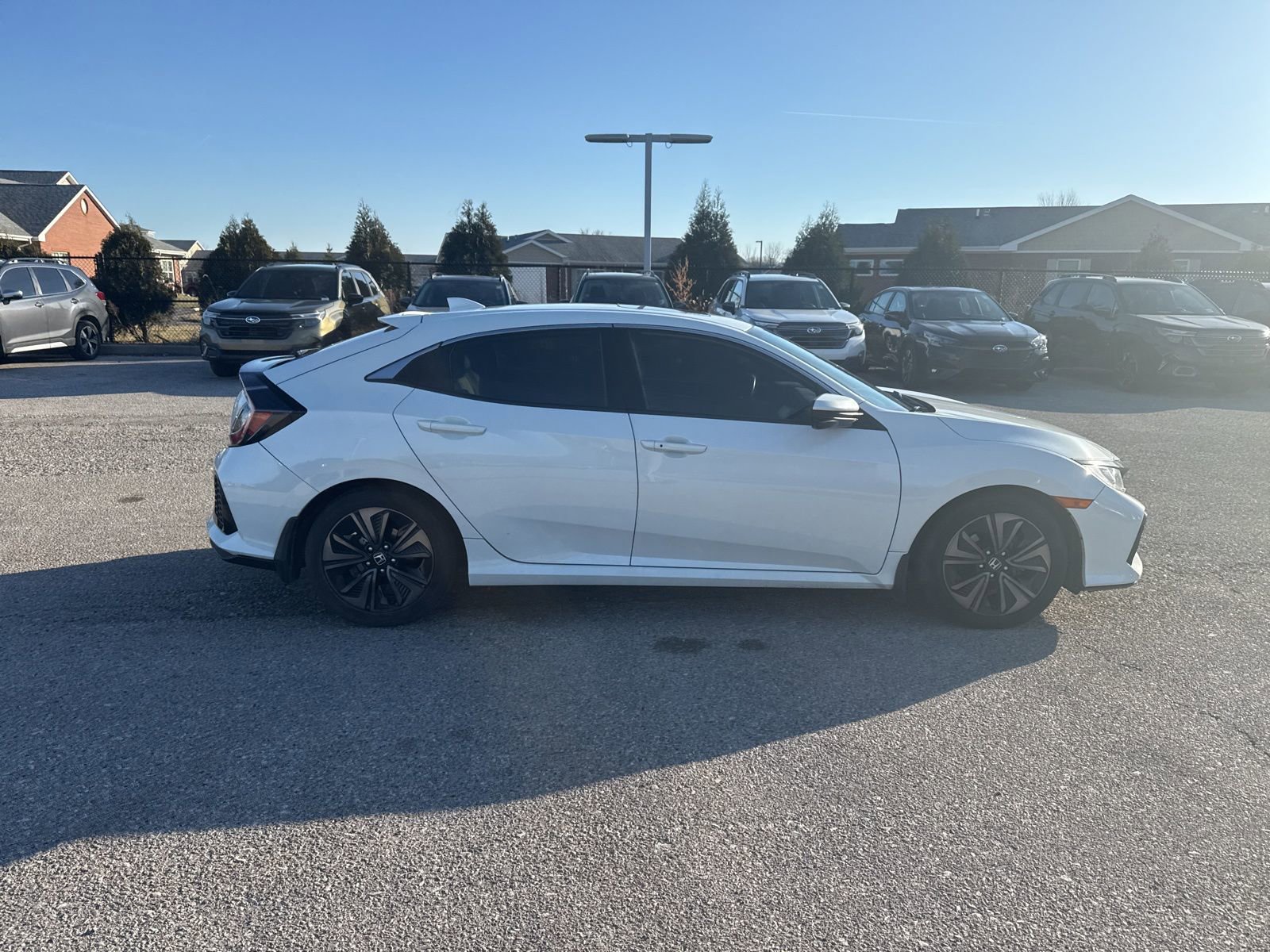 Used 2018 Honda Civic EX-L image 9