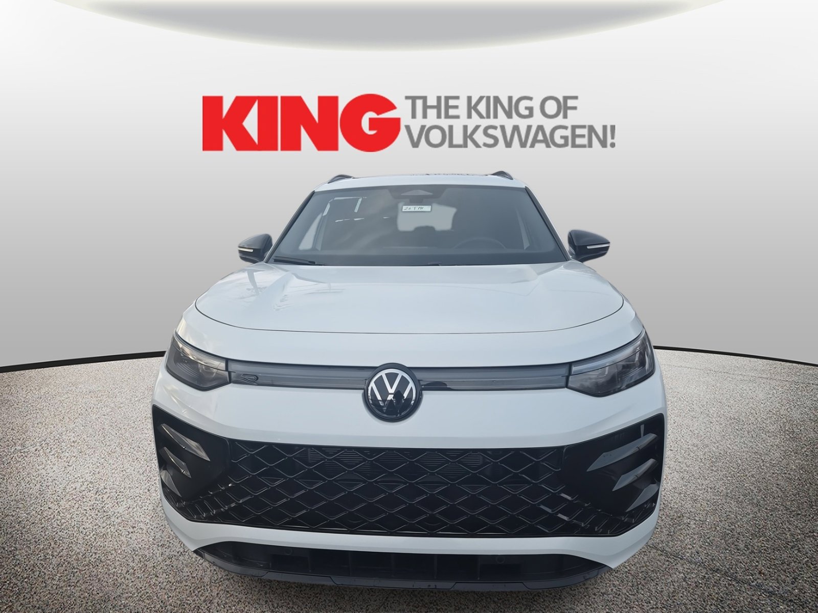 New 2026 Volkswagen Tiguan SE R-Line image 9