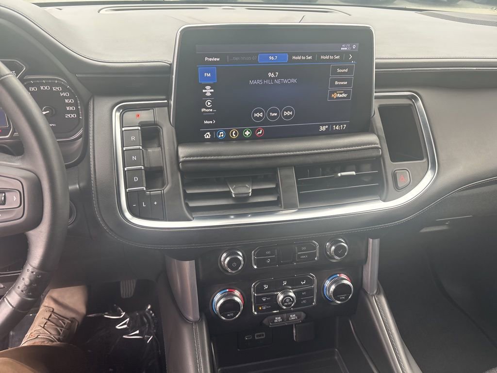 Used 2021 GMC Yukon XL SLE image 11