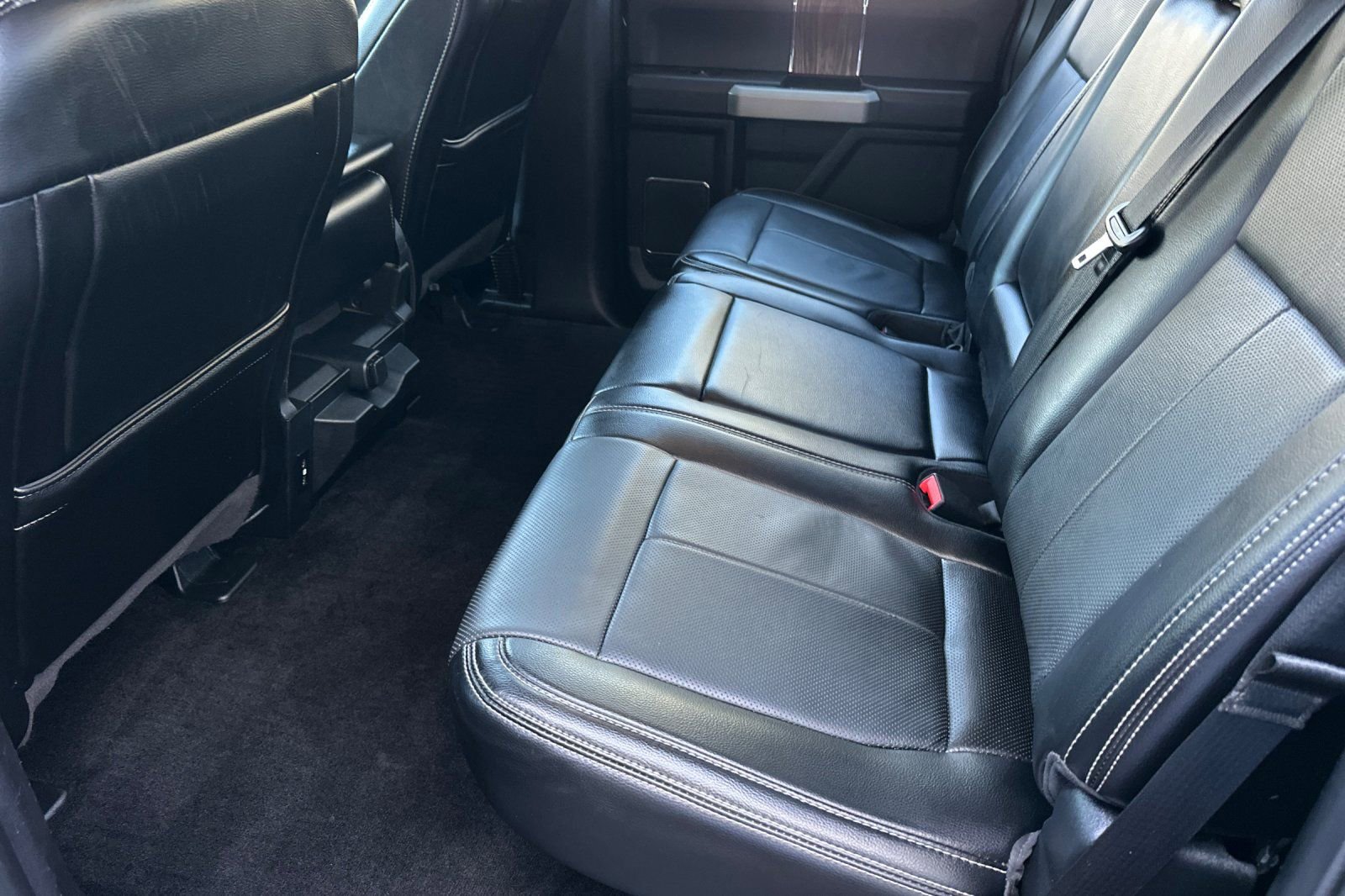 Used 2018 Ford F150 Lariat image 12