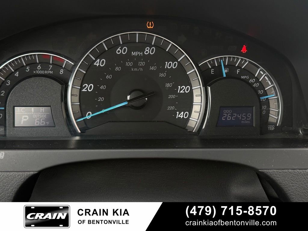 Used 2013 Toyota Camry SE w/ Leather Pkg FWD image 14