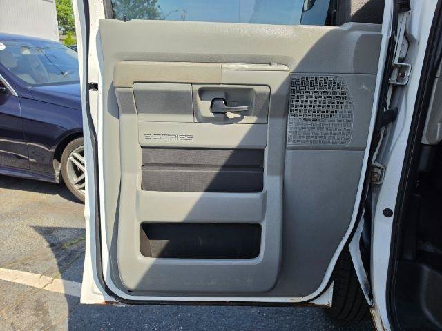 Used 2011 Ford E-350 and Econoline 350 XL w/ PWR Windows & Locks Group RWD image 19