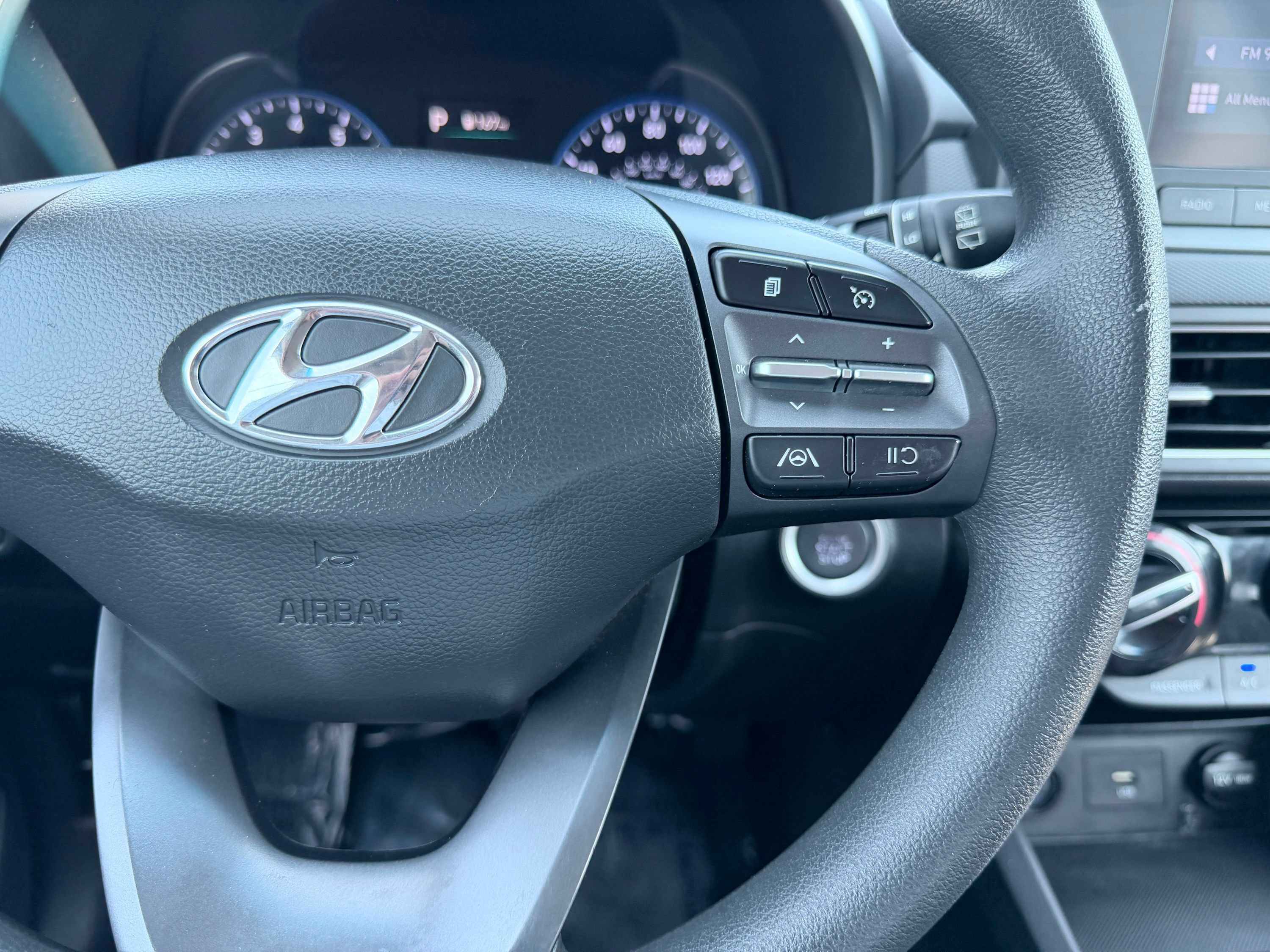 Used 2022 Hyundai Kona SEL AWD/4WD image 34