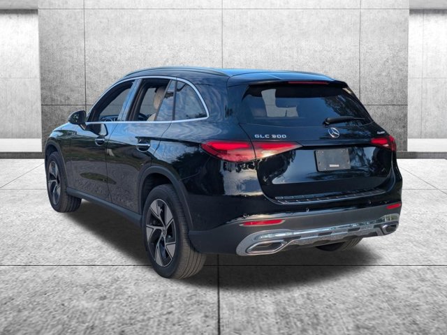 Used 2024 Mercedes-Benz GLC 300 4MATIC image 5