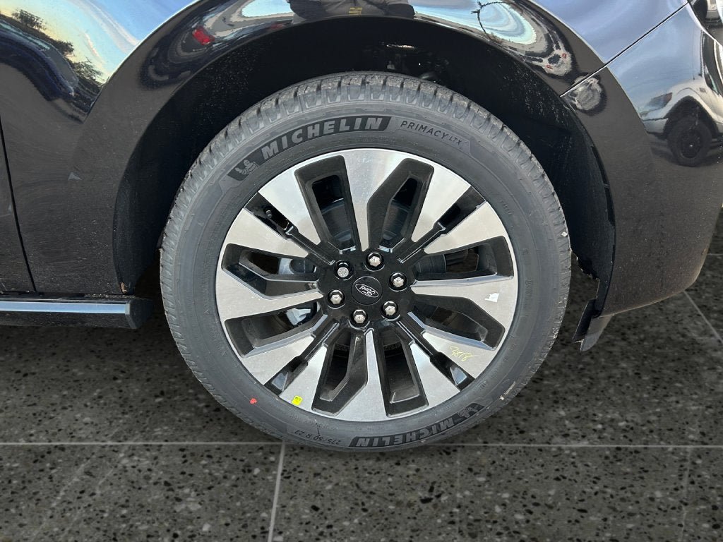 New 2025 Ford Expedition Max Platinum w/ Platinum Ultimate Package AWD/4WD image 10