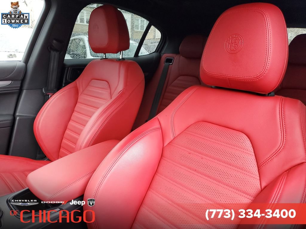 Used 2024 Alfa Romeo Stelvio Veloce AWD/4WD image 17