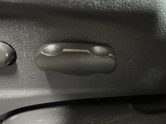 Used 2020 Chevrolet Trax LT w/ Driver Confidence Package FWD image 14