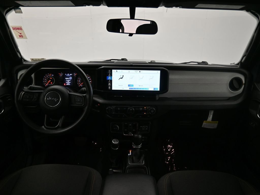 Used 2024 Jeep Gladiator Sport image 14