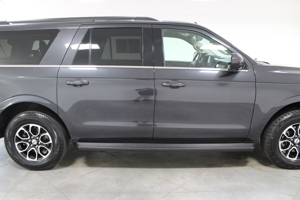 Used 2024 Ford Expedition Max XLT image 12
