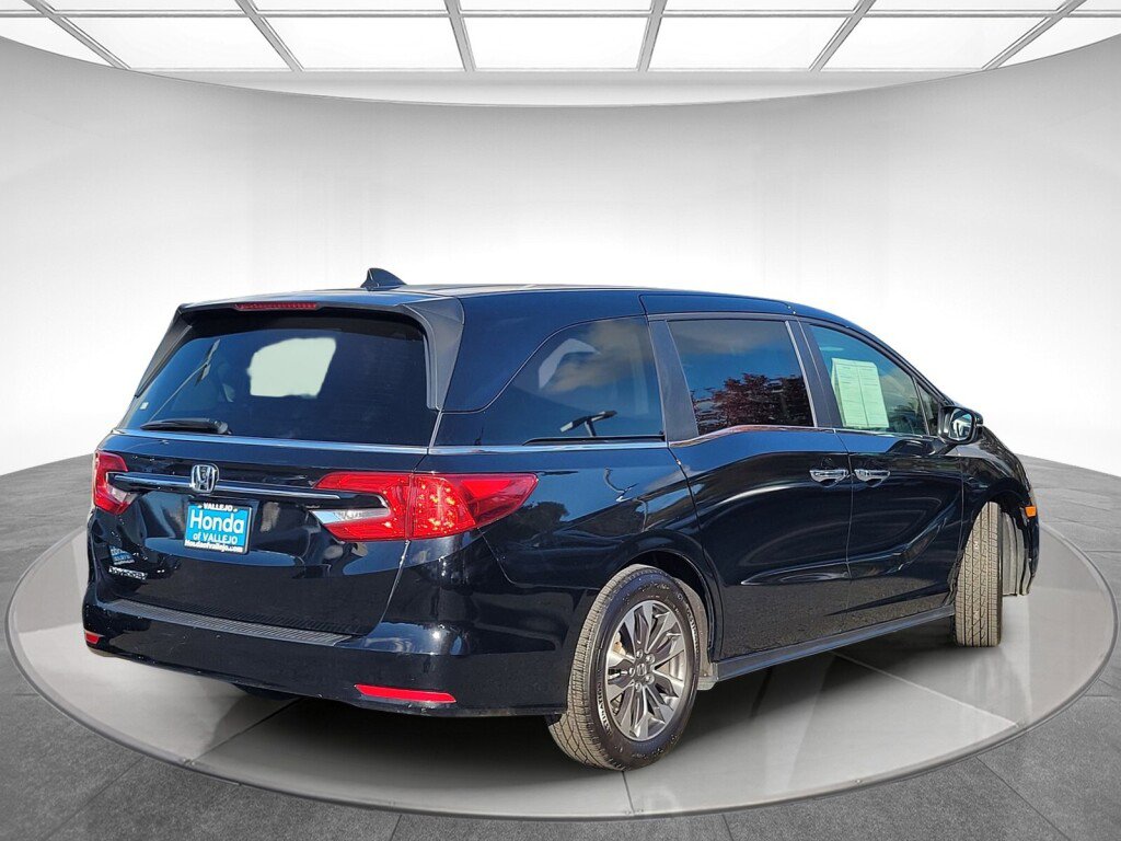 Certified 2024 Honda Odyssey EX-L image 4