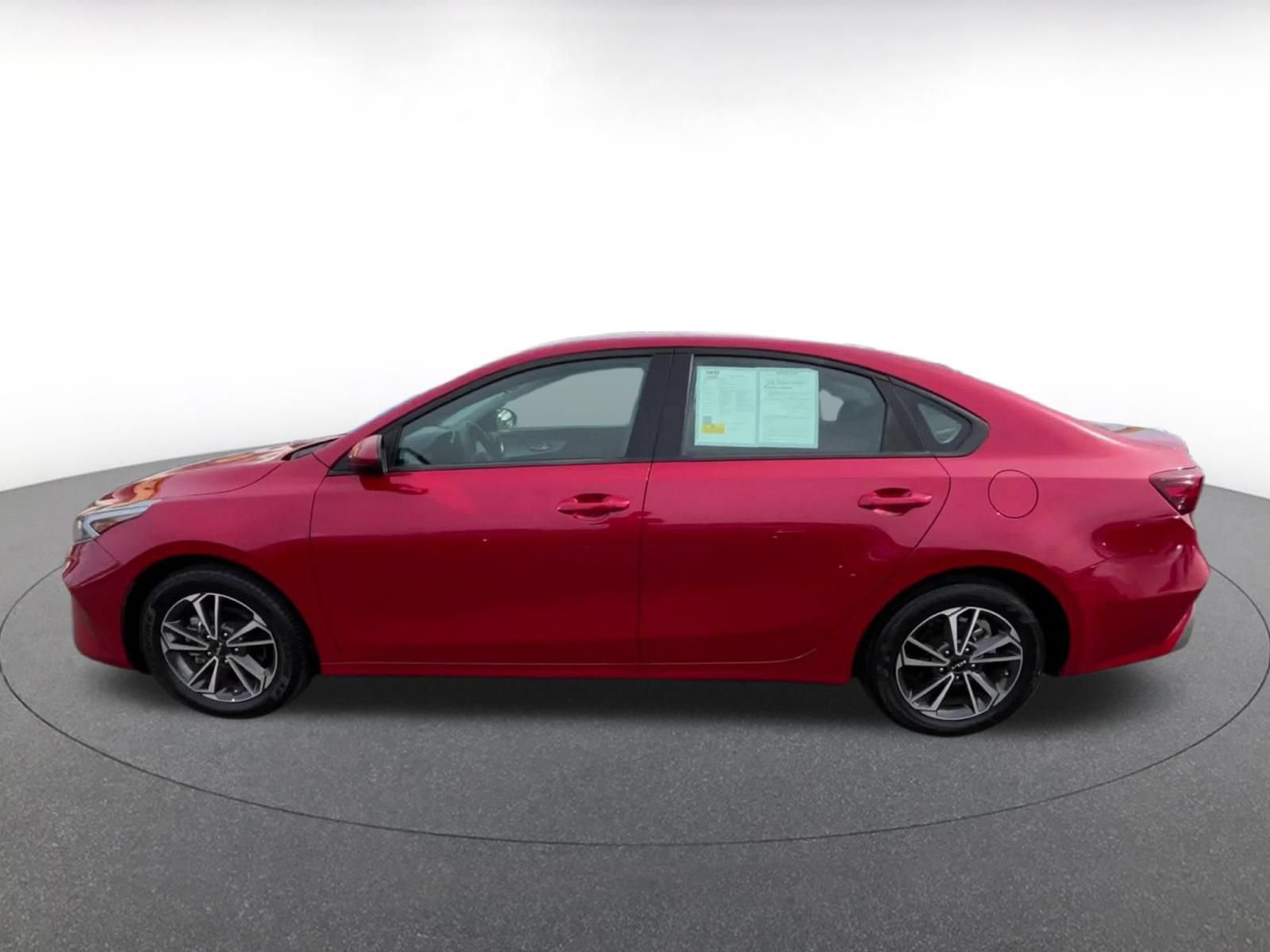 Used 2024 Kia Forte LXS FWD image 8