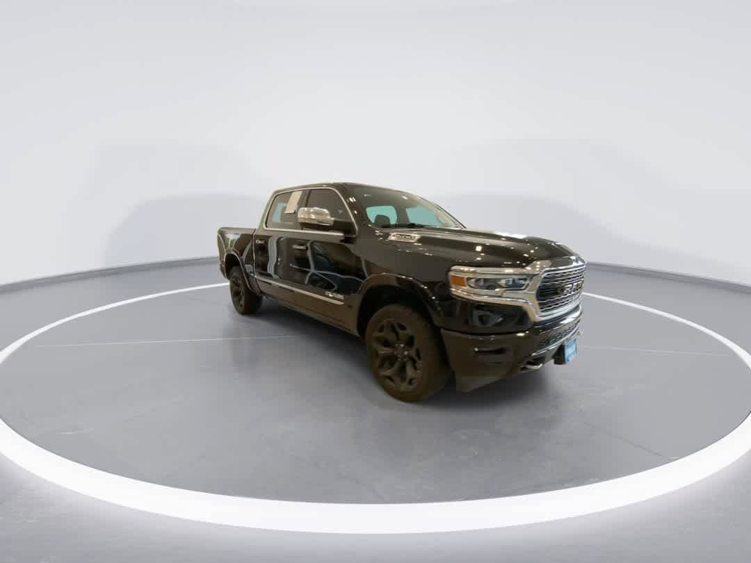 Used 2020 RAM 1500 Limited w/ Body-Colour Bumper Group AWD/4WD image 2