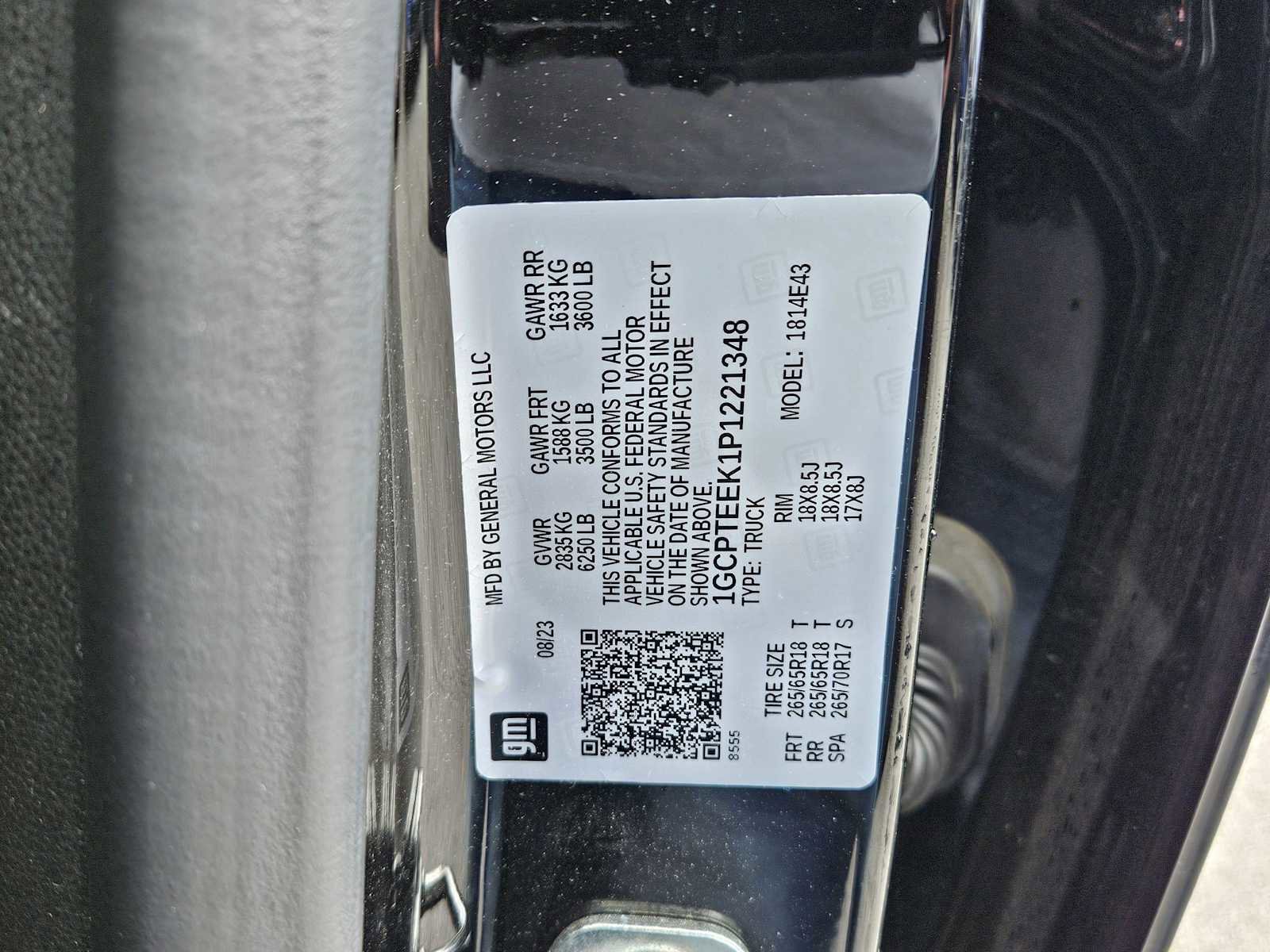 Used 2023 Chevrolet Colorado Trail Boss w/ Technology Package AWD/4WD image 18