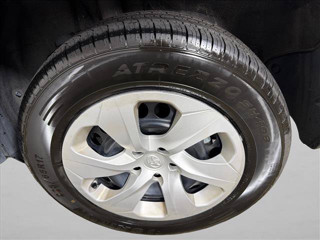 Used 2024 Toyota RAV4 LE AWD/4WD image 19