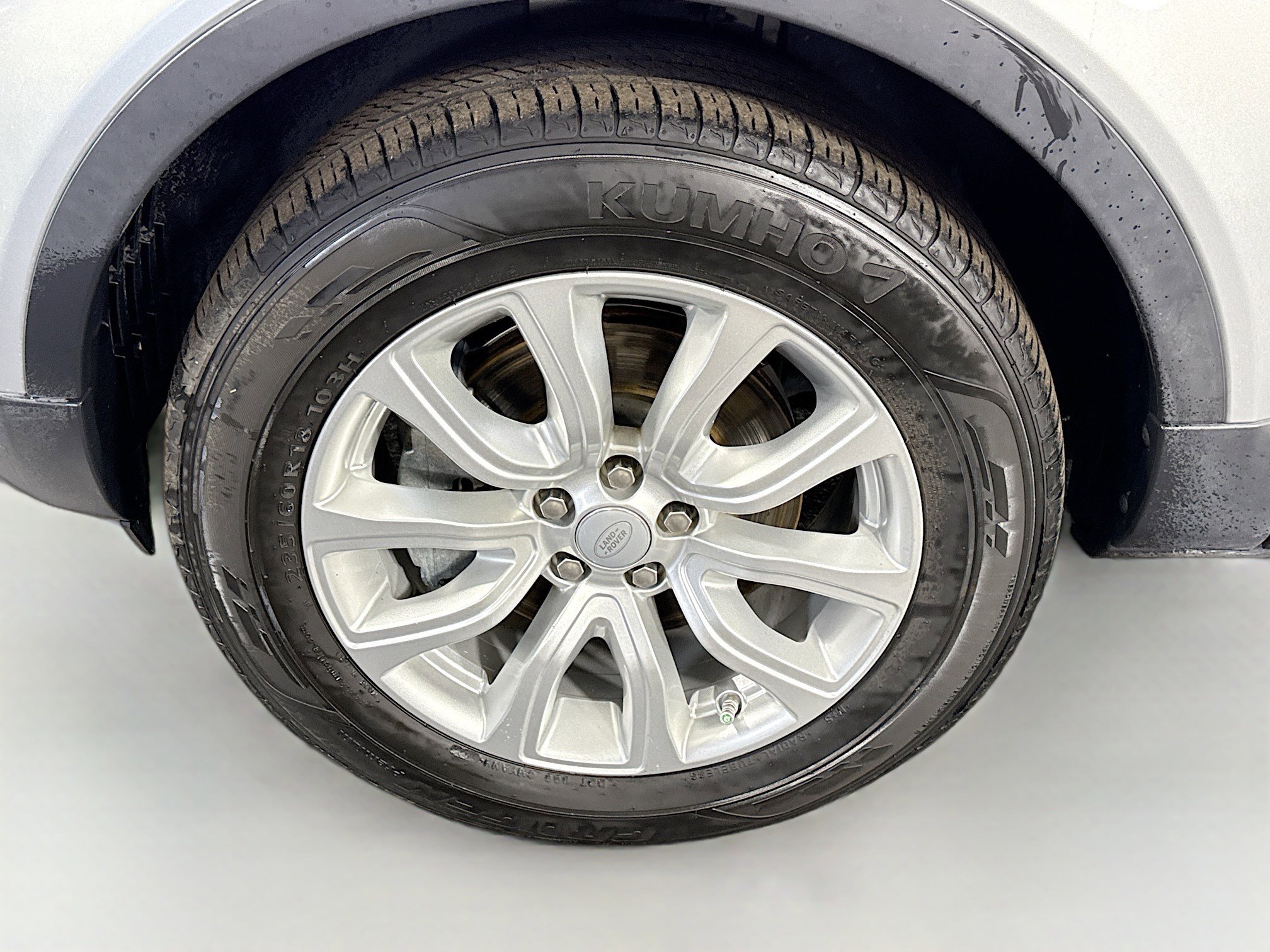 Used 2019 Land Rover Range Rover Evoque SE image 38